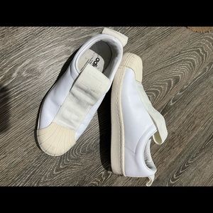 White /tan leather slip on adidas sneakers no box